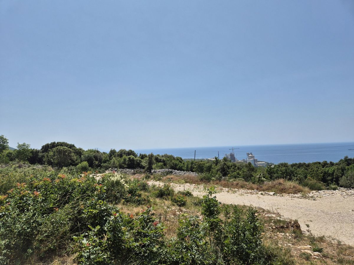 Zemljišče Labin, 650m2