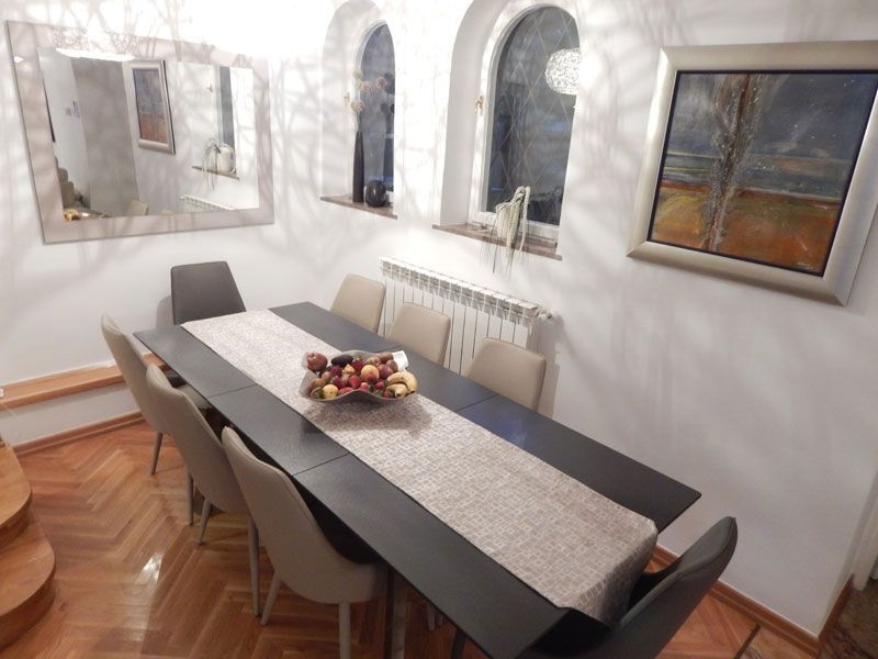 Luksuzna vila z bazenom, prva vrsta do morja, Umag