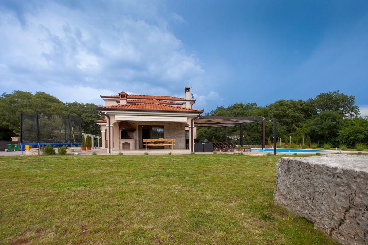Hiša Rovinj, 385m2