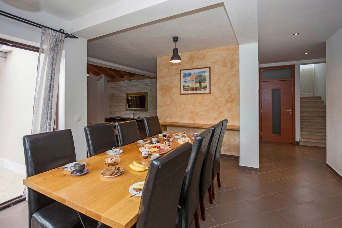 Hiša Rovinj, 385m2