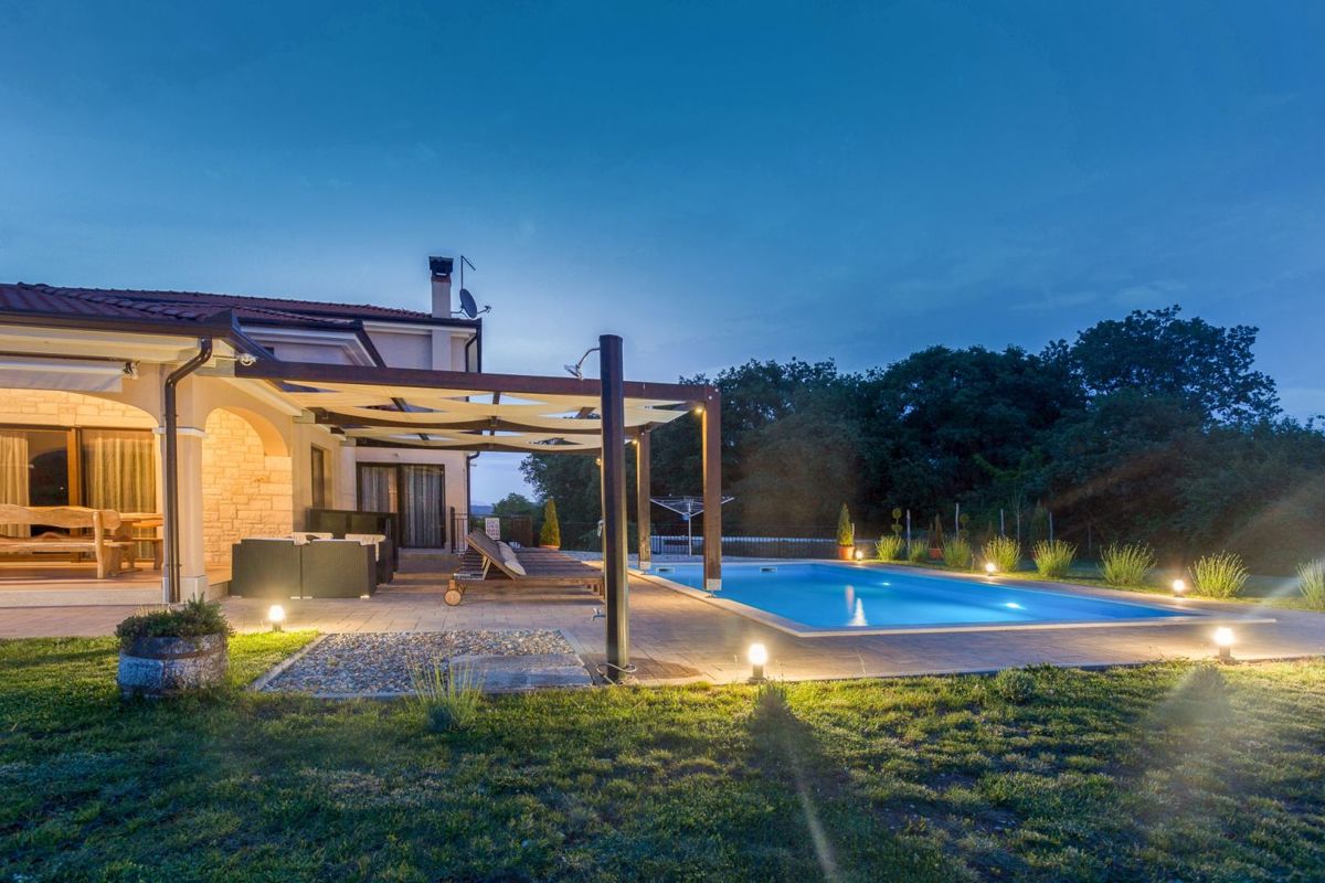 Hiša Rovinj, 385m2