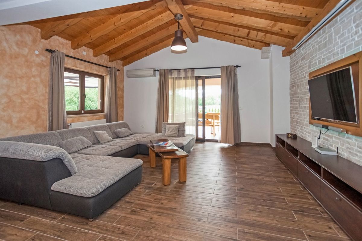 Hiša Rovinj, 385m2