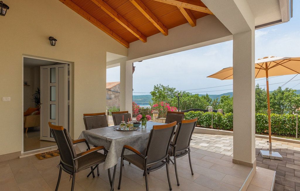 Istra, Labin, prodamo 2 vili z bazenom v idiličnem okolju!