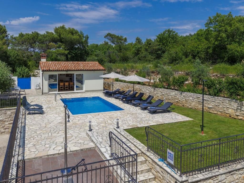 Istra, Labin, prodamo 2 vili z bazenom v idiličnem okolju!