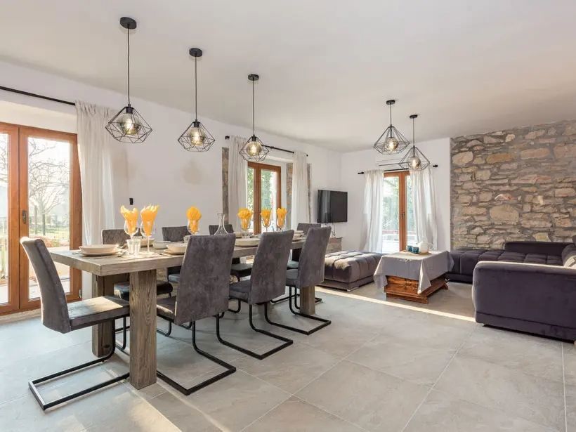 Hiša Brtonigla, 240m2