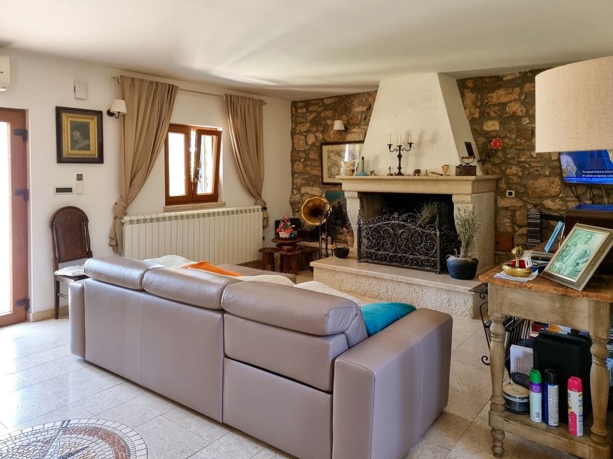 Hiša Labin, 260m2