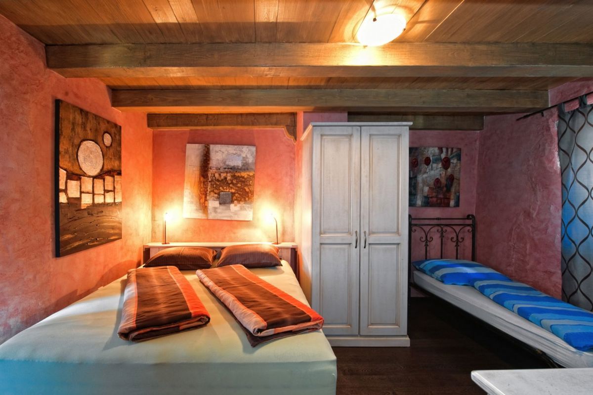 Hiša Tinjan, 440m2