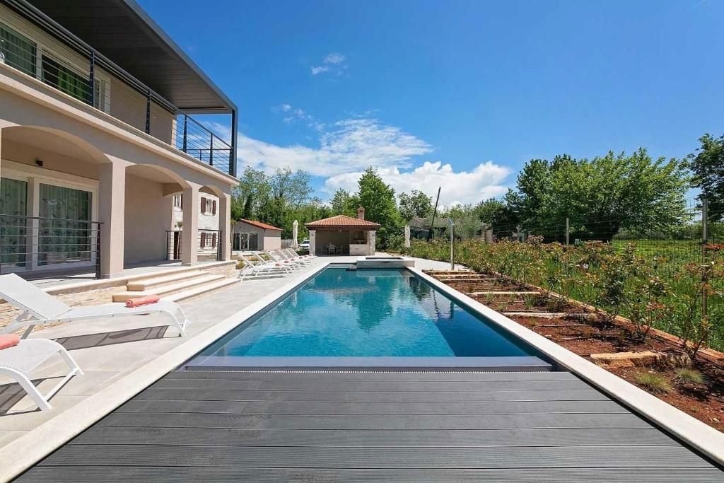 Hiša Poreč, 450m2