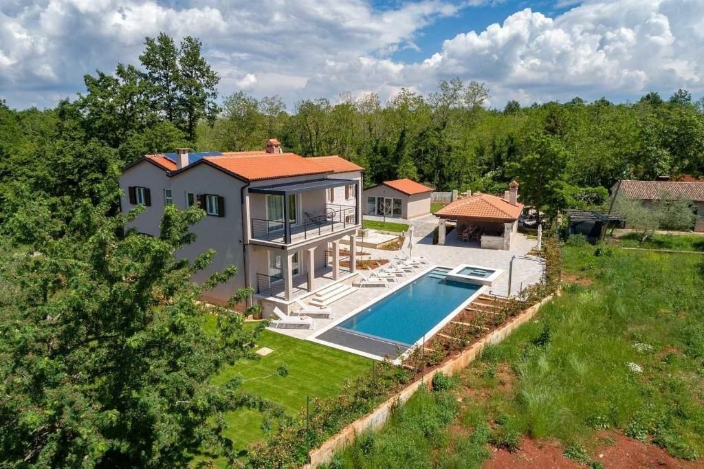Hiša Poreč, 450m2