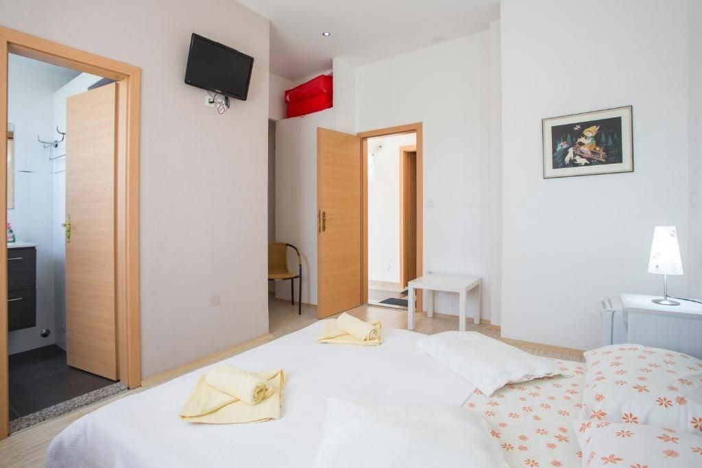 Apartmajska hiša s poslovnim prostorom, Fažana