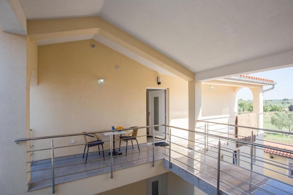Apartmajska hiša s poslovnim prostorom, Fažana