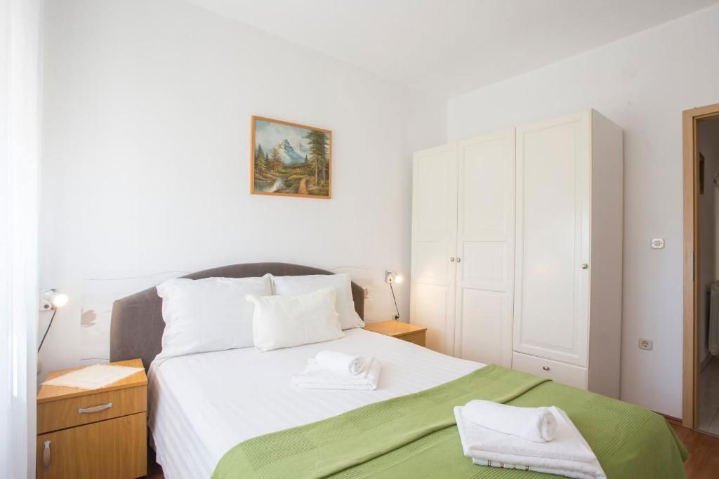 Apartmajska hiša s poslovnim prostorom, Fažana