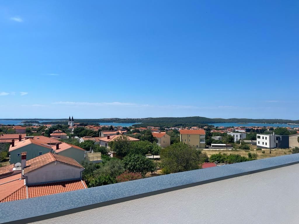 Hiša Medulin, 300m2