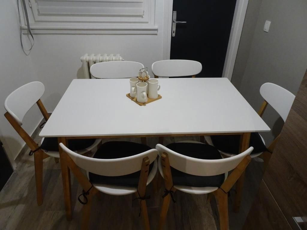 Moderno dvosobno stanovanje z balkonom, Pula