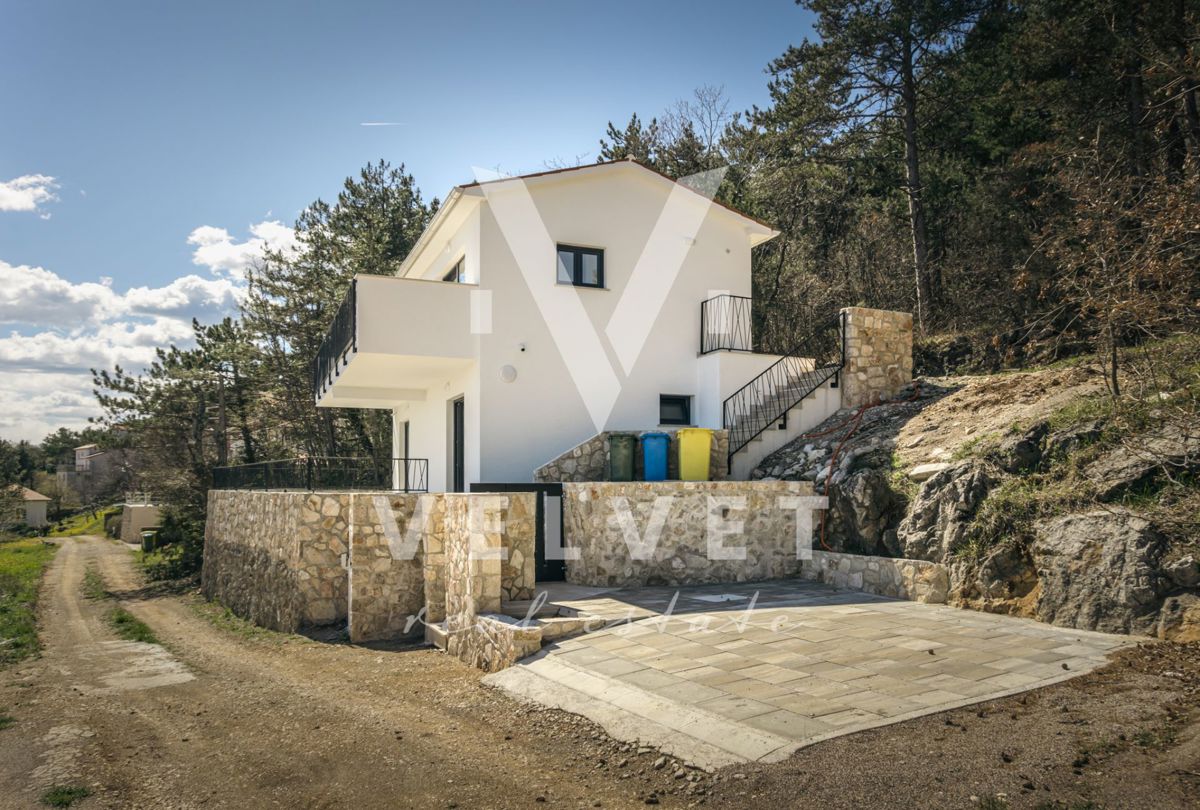 Istra, Labin, okolica, hiša z odprtim pogledom na morje