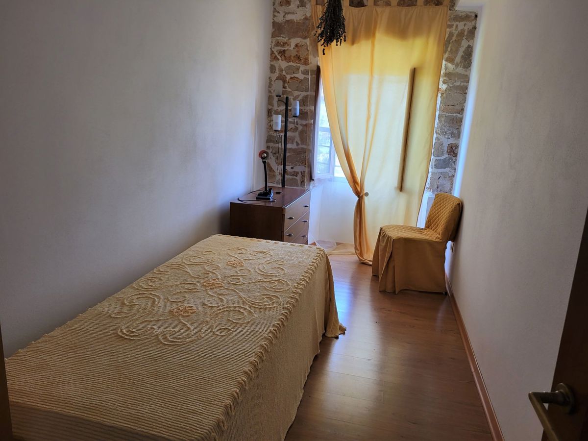 Adaptirana istrska hiša z vrtom, Poreč