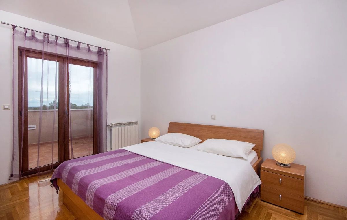 Hiša Marčana, 170m2