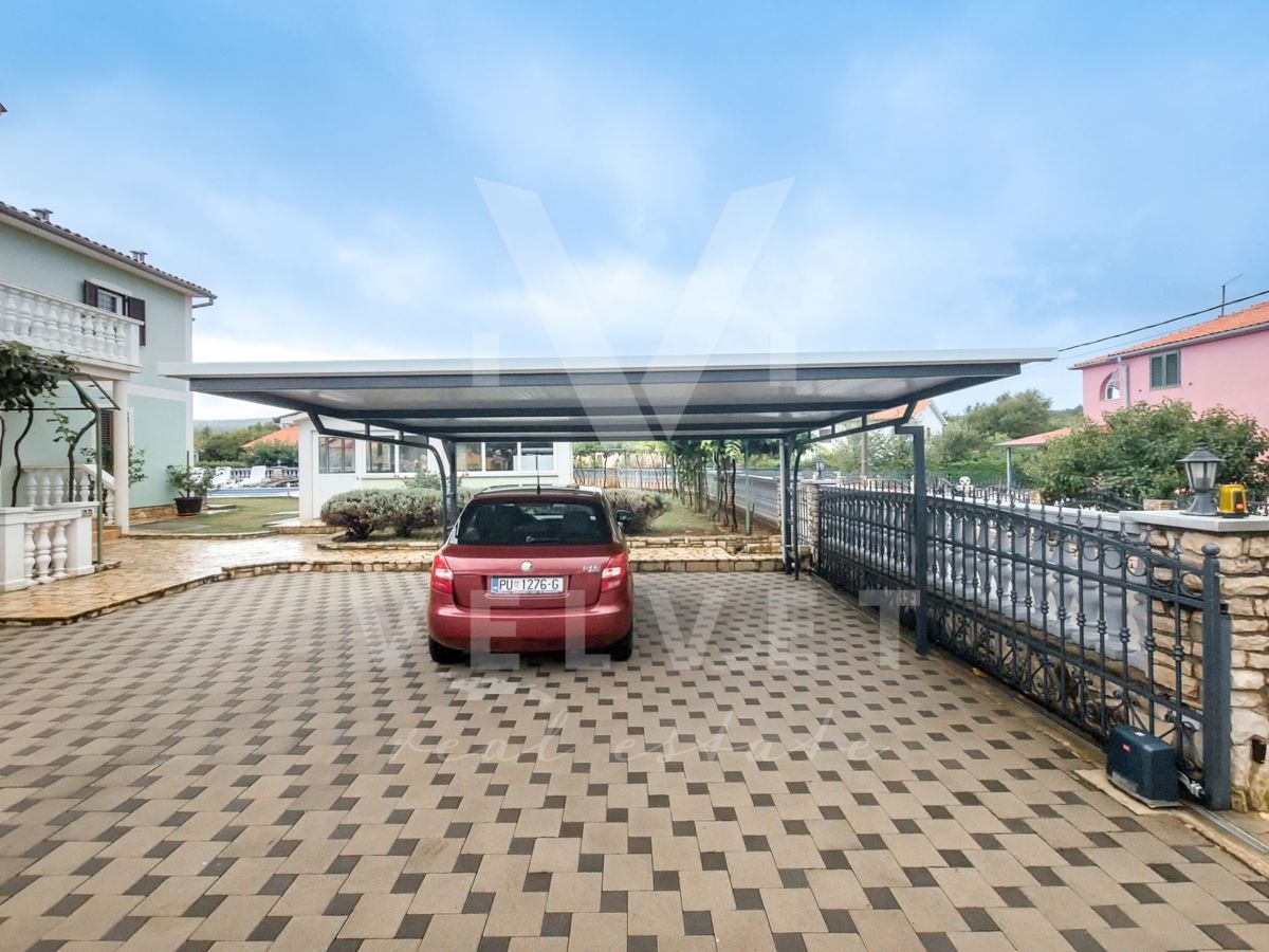 Hiša Labin, 250m2