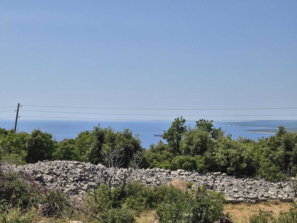 Zemljišče Labin, 660m2