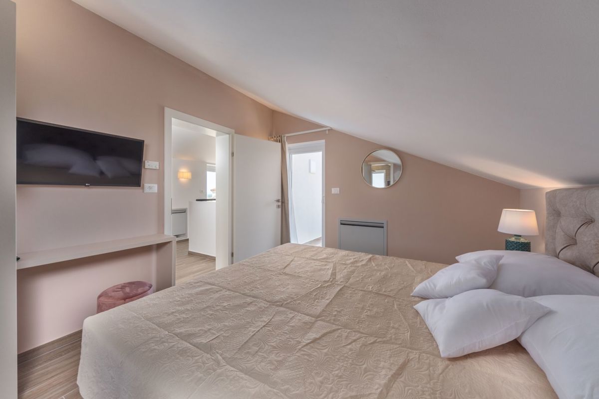 Hiša Poreč, 350m2