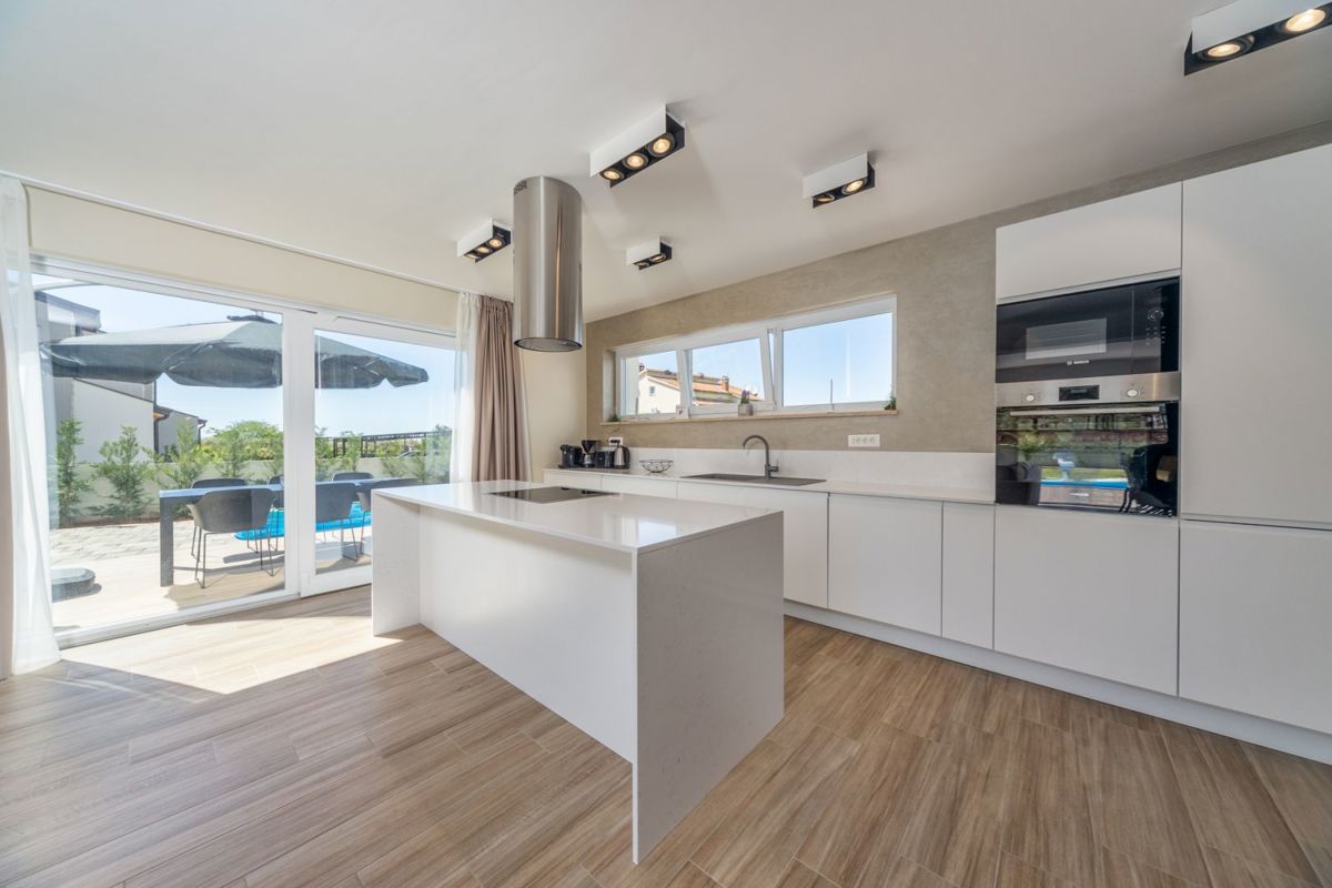 Hiša Poreč, 350m2