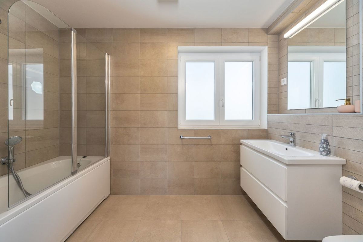 Hiša Poreč, 350m2