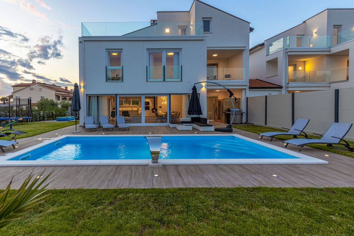 Hiša Poreč, 350m2