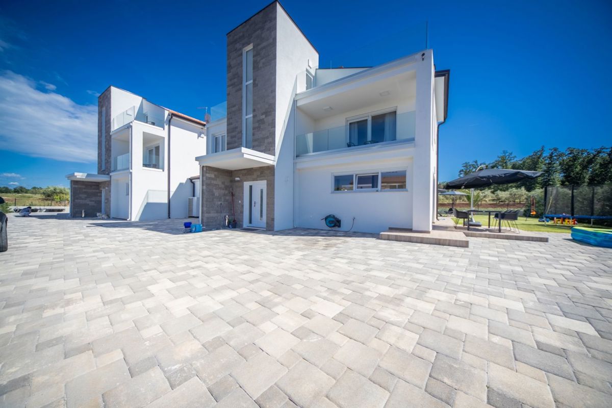 Hiša Poreč, 350m2