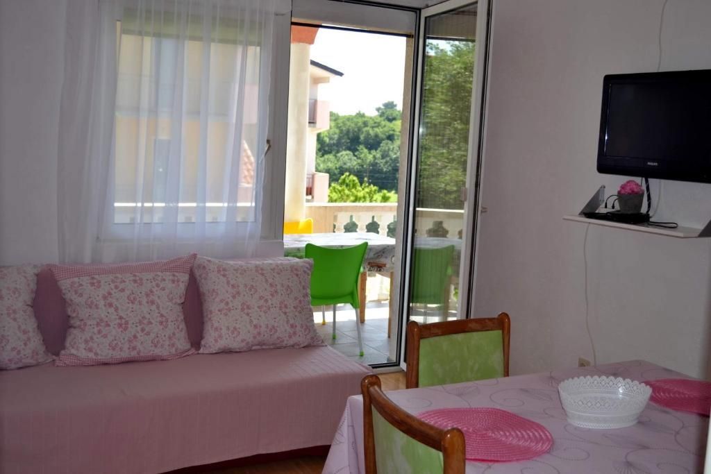 Apartmajska hiša s štirimi enotami, širše območje Fažane