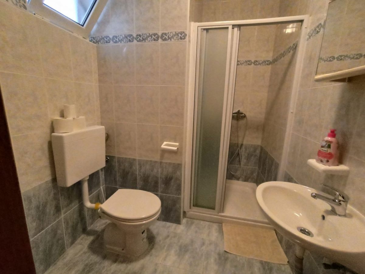 Hiša Rovinj, 998m2