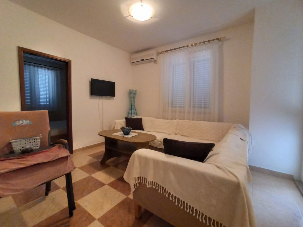 Hiša Rovinj, 998m2