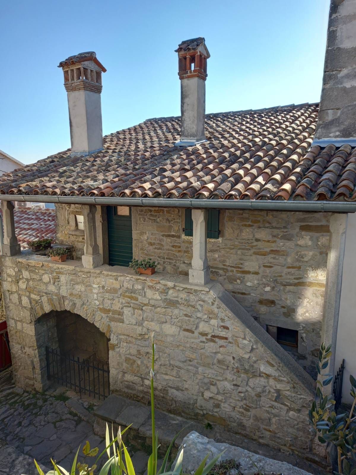 Hiša Hum, Buzet, 293m2