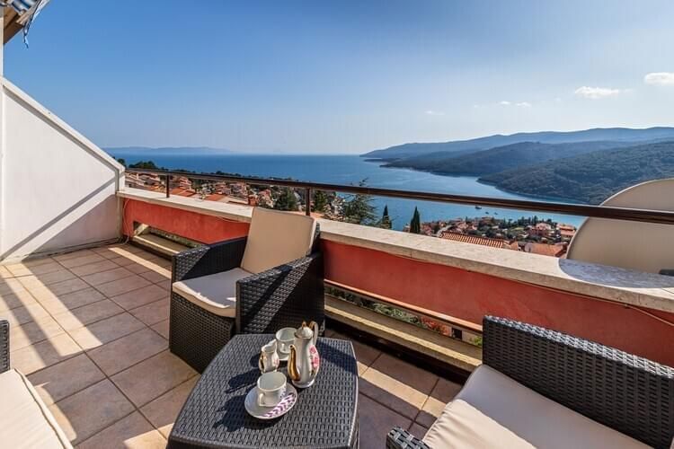 Stanovanje Rabac, Labin, 52m2