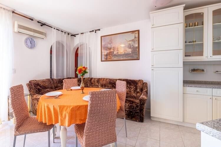 Stanovanje Rabac, Labin, 52m2