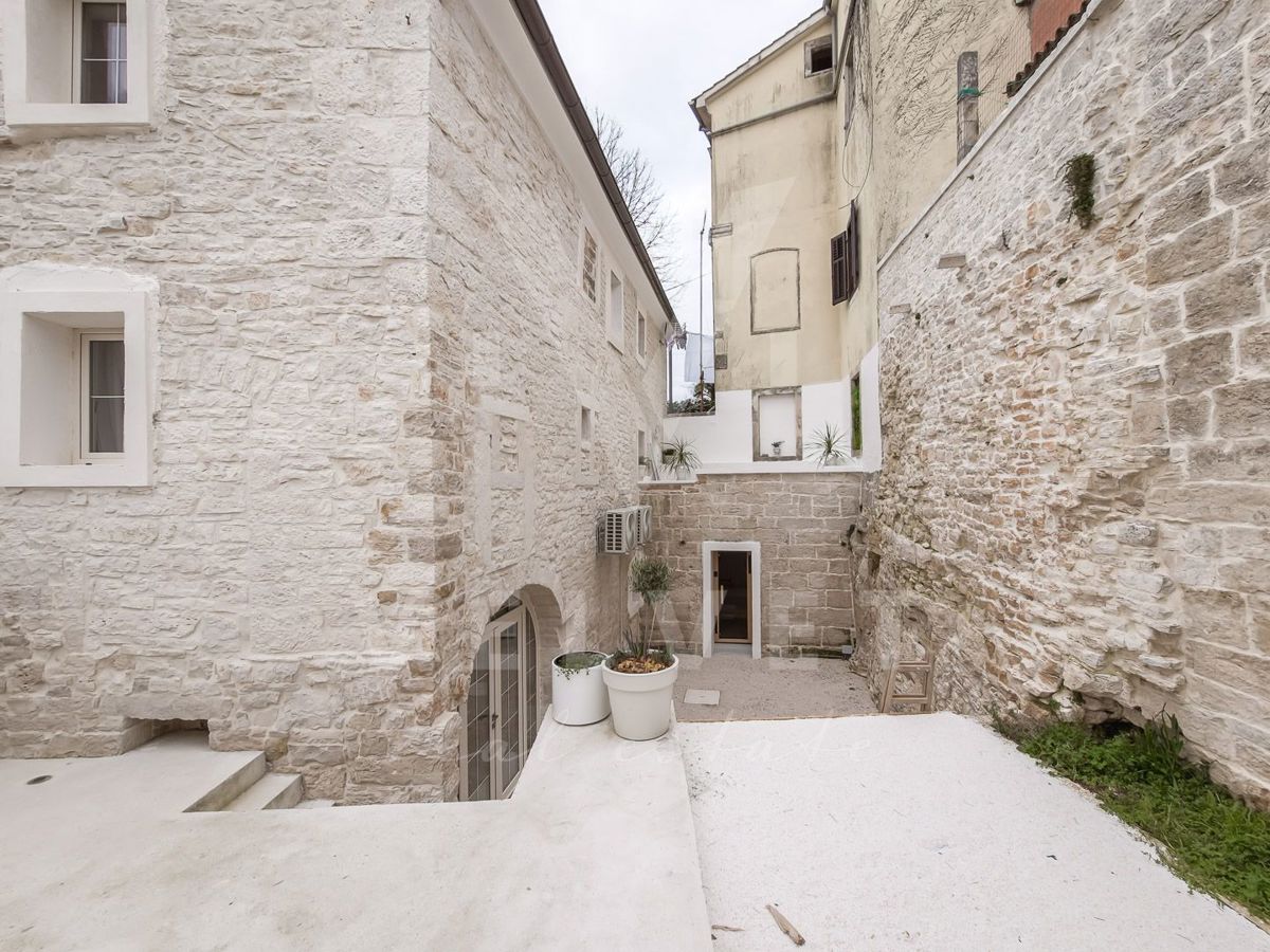 Očarljiva vila v srcu Tinjana
