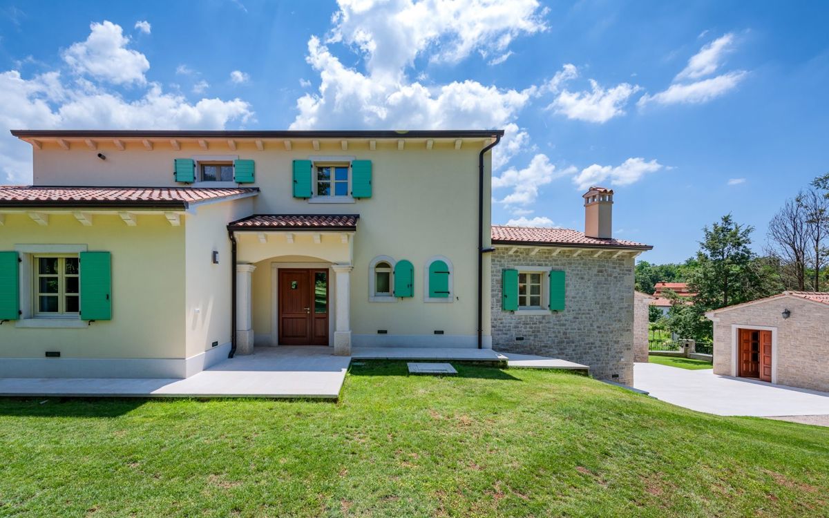 Čudovita vila z neskončnim bazenom, blizu Pazina