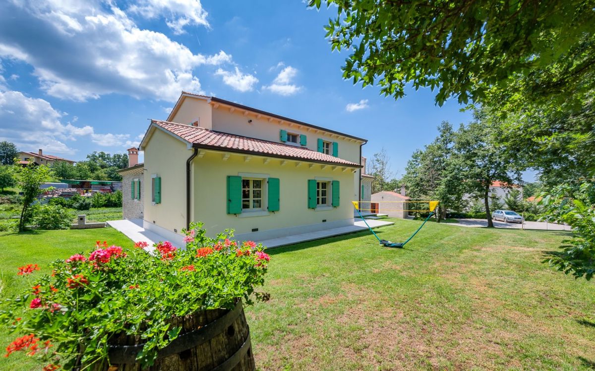 Čudovita vila z neskončnim bazenom, blizu Pazina