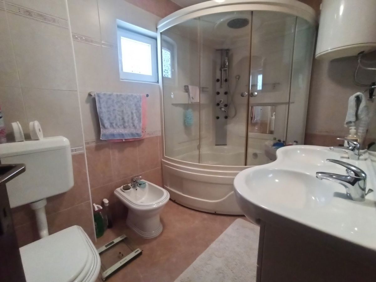 Stanovanje Novigrad, 160m2