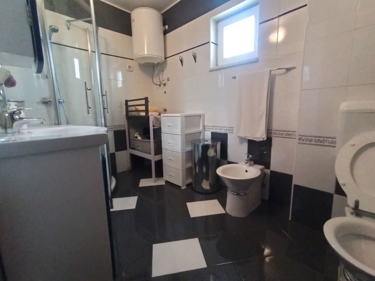Stanovanje Novigrad, 160m2