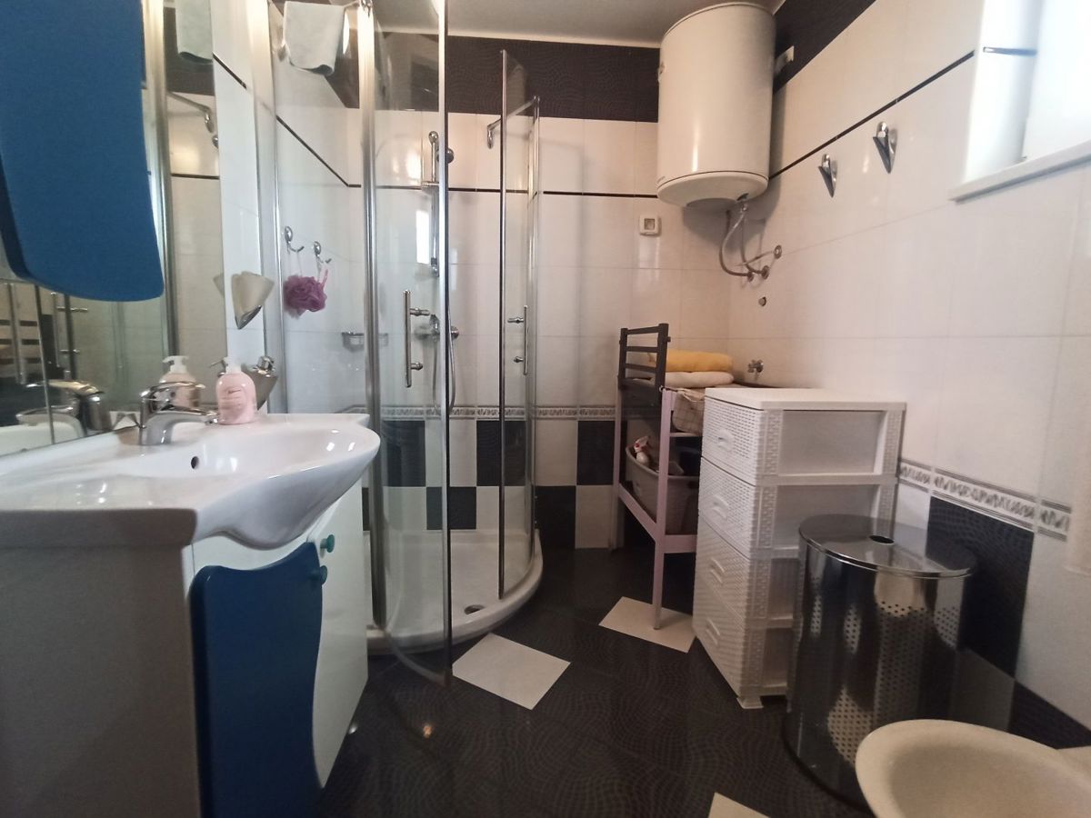 Stanovanje Novigrad, 160m2