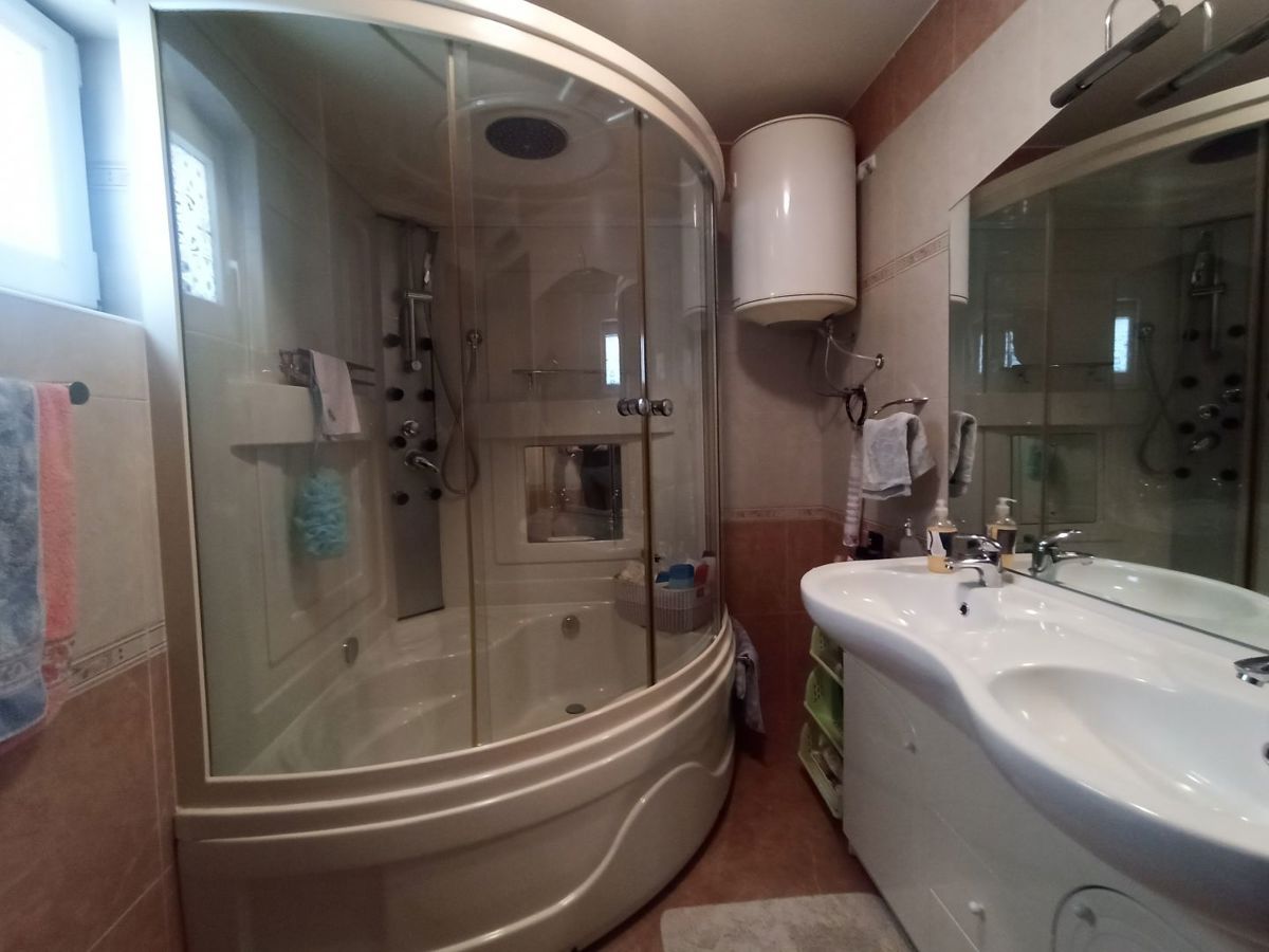 Stanovanje Novigrad, 160m2
