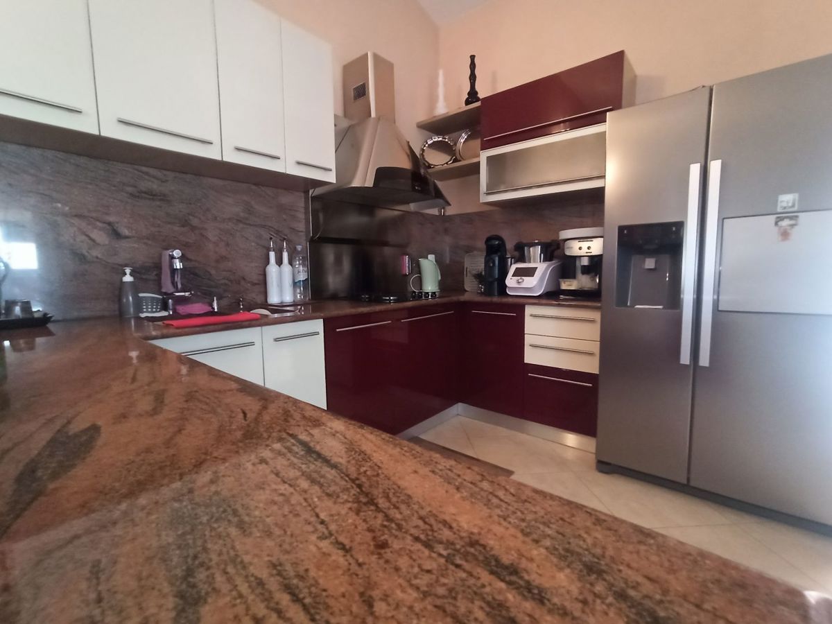 Stanovanje Novigrad, 160m2
