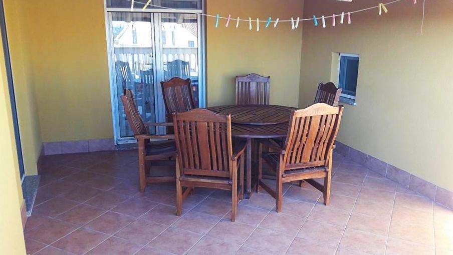 Apartmajska hiša s prostornim vrtom, blizu Pule