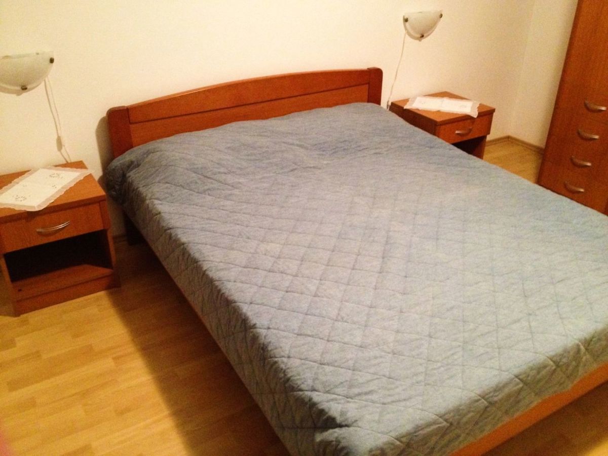 Apartmajska hiša s prostornim vrtom, blizu Pule