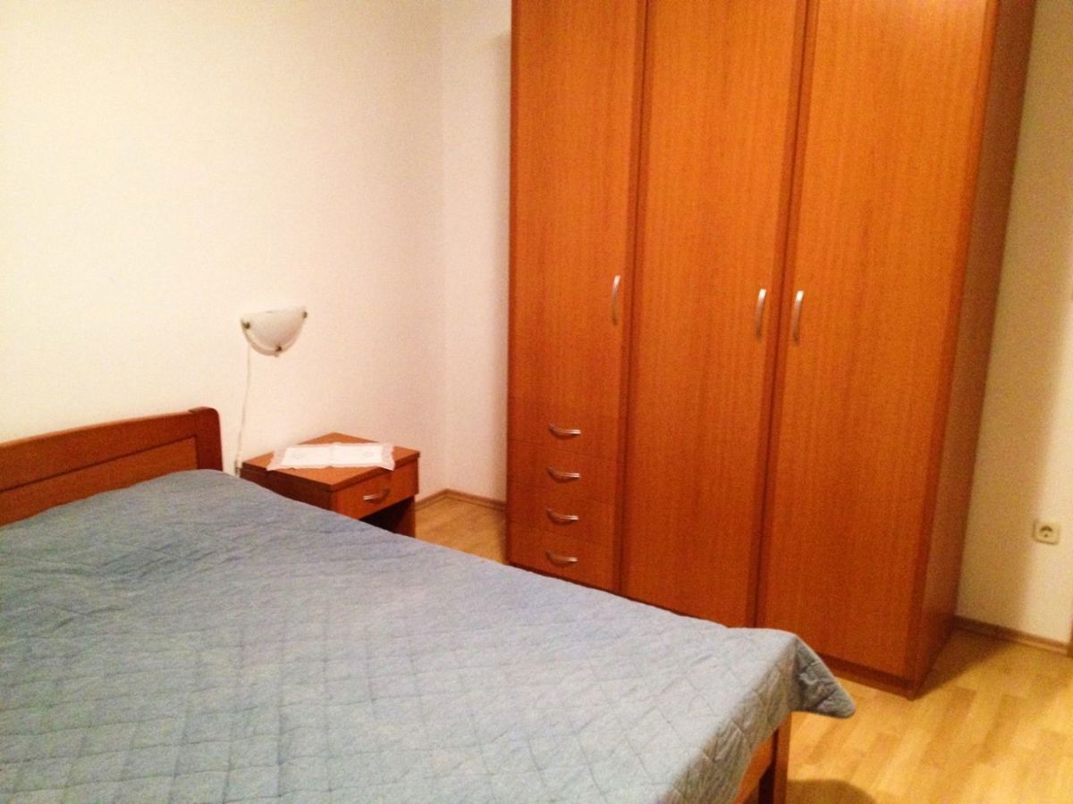 Apartmajska hiša s prostornim vrtom, blizu Pule