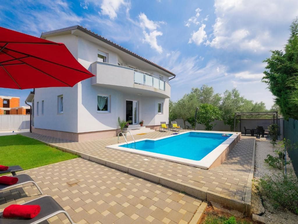 Hiša Vodnjan, 210m2