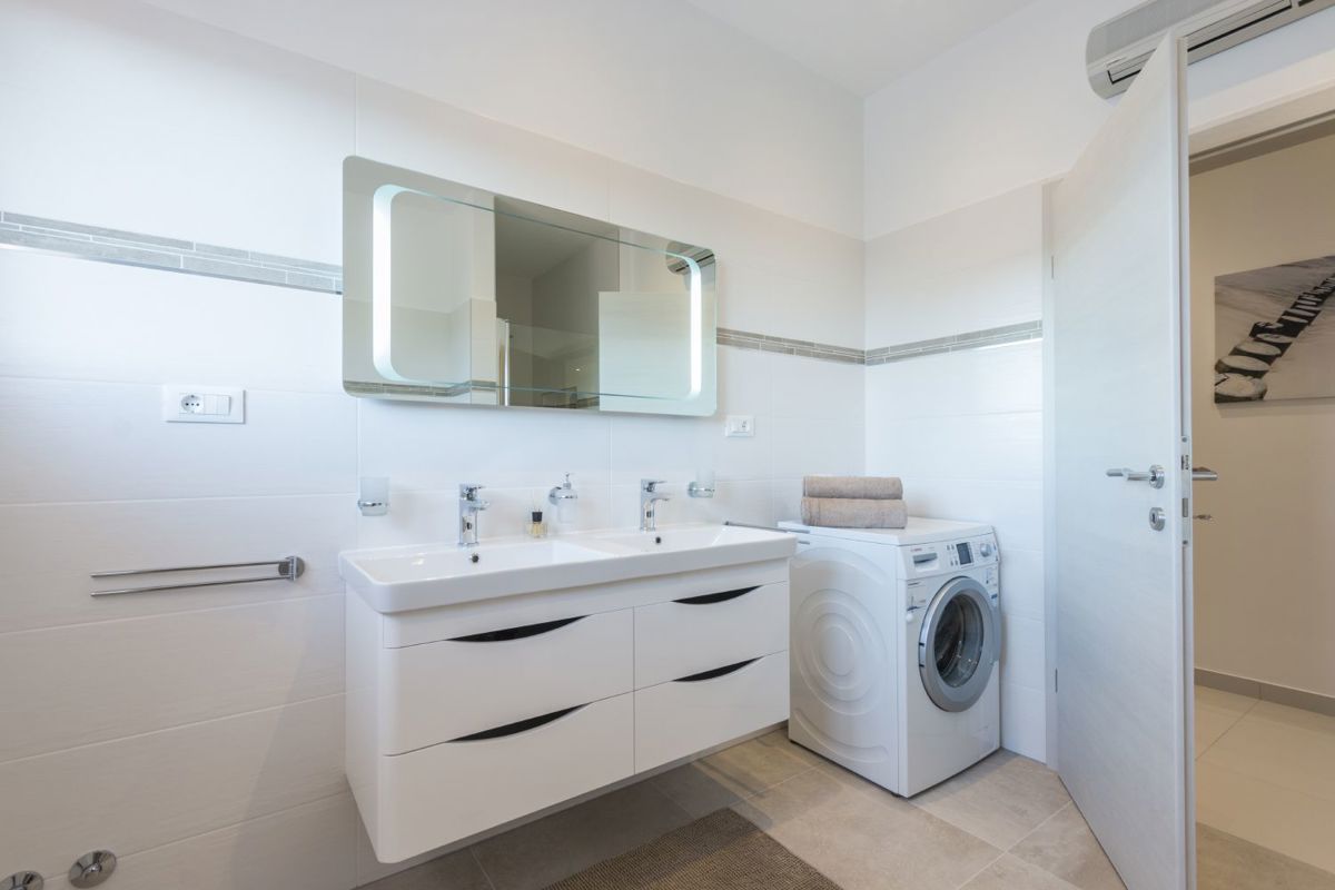 Moderen dvosobni penthouse 500m od morja, Medulin
