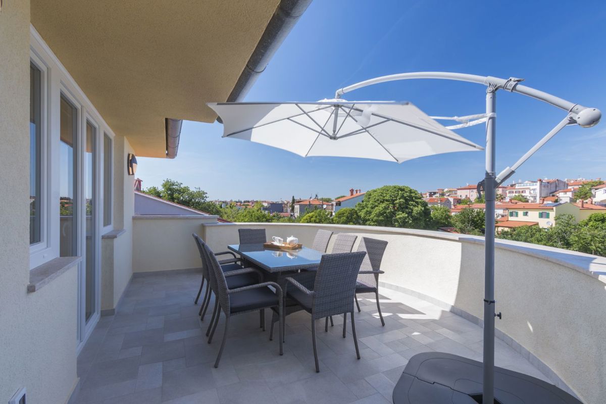 Moderen dvosobni penthouse 500m od morja, Medulin