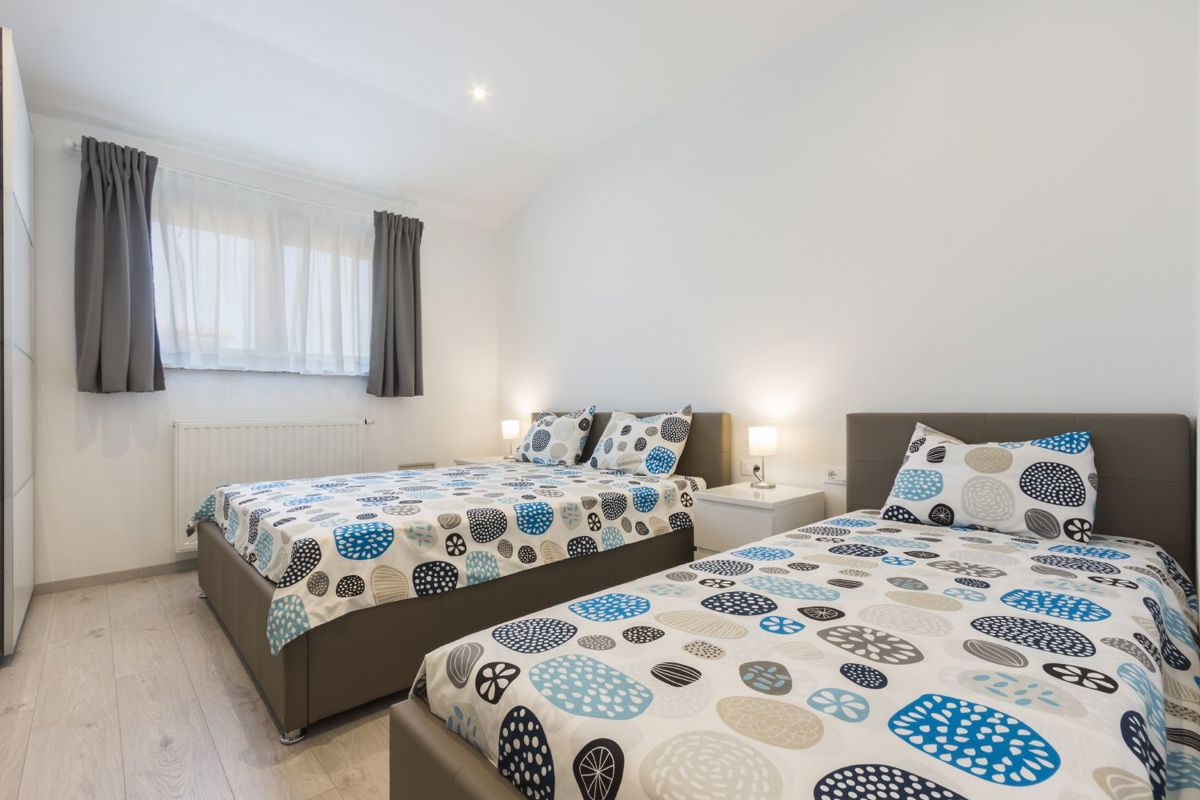 Moderen dvosobni penthouse 500m od morja, Medulin