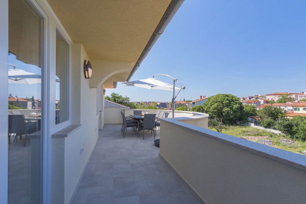 Moderen dvosobni penthouse 500m od morja, Medulin